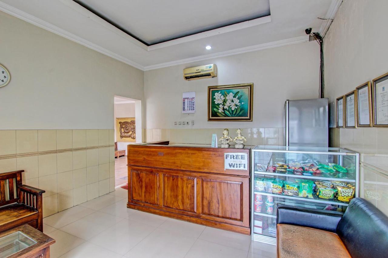 Oyo 91785 Hotel Srikandi Kalasan Tanjungtirto エクステリア 写真