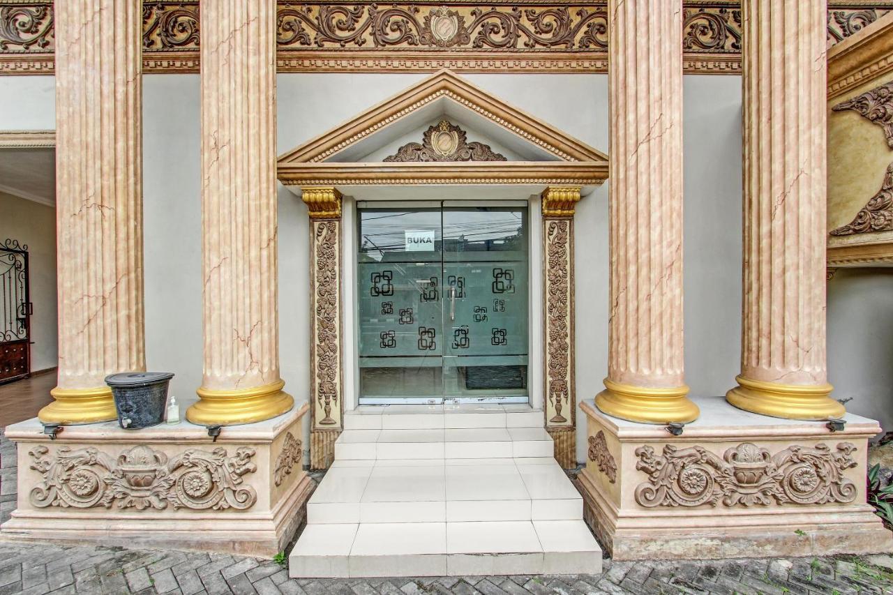 Oyo 91785 Hotel Srikandi Kalasan Tanjungtirto エクステリア 写真