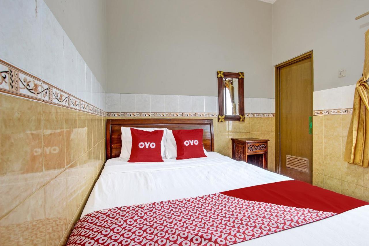 Oyo 91785 Hotel Srikandi Kalasan Tanjungtirto エクステリア 写真