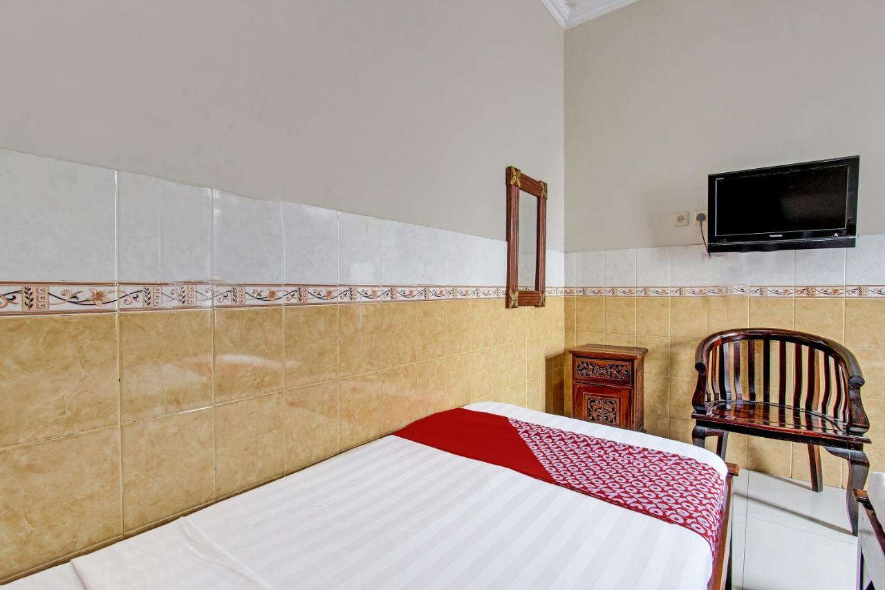 Oyo 91785 Hotel Srikandi Kalasan Tanjungtirto エクステリア 写真