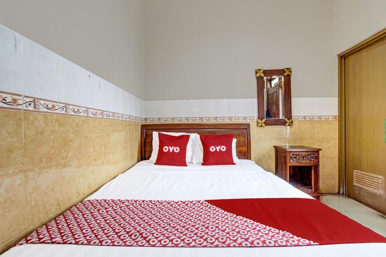 Oyo 91785 Hotel Srikandi Kalasan Tanjungtirto エクステリア 写真